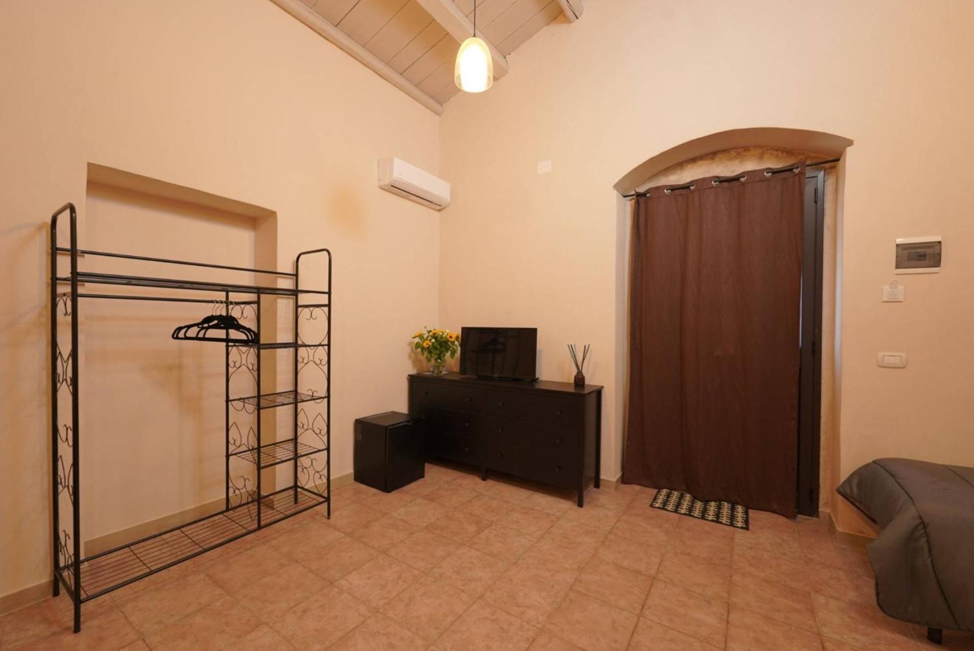 Syracuseapartments Antica Dimora Bagian luar foto